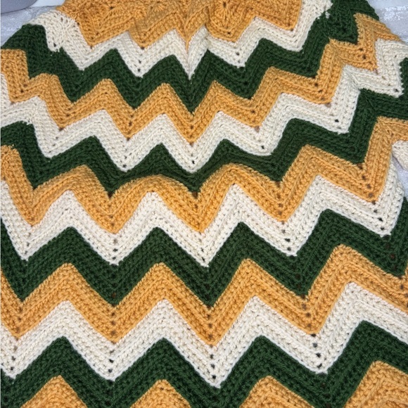 Chevron Patterned Sweater - Green, Yellow, and Cream - Picture 4 of 6